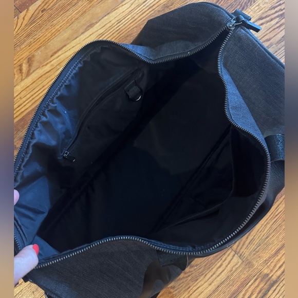 BMW duffle bag - Picture 4 of 4